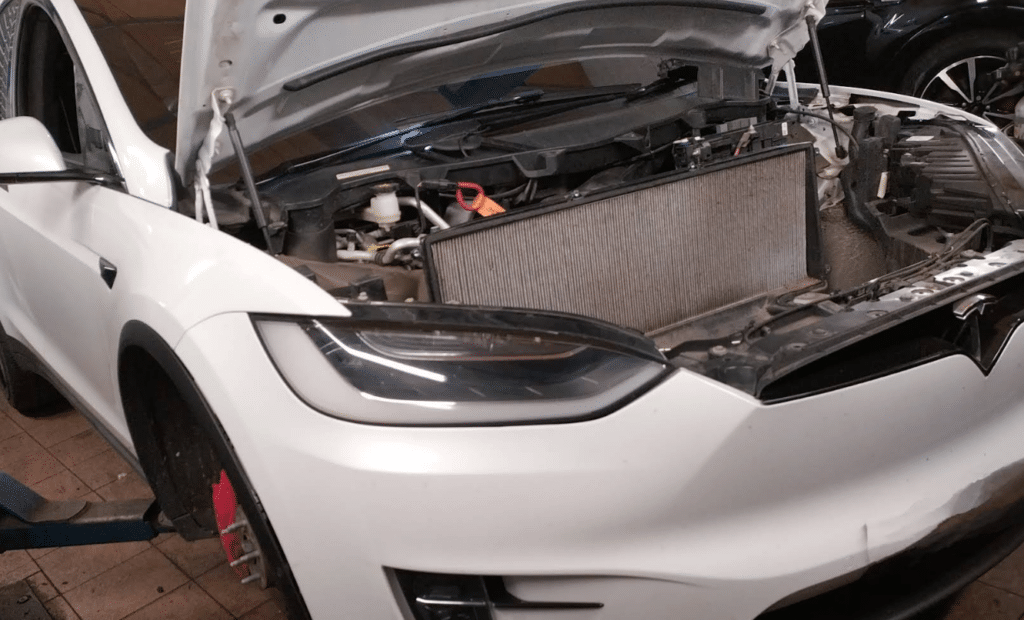 Hybrid & Electric Car Servicing in Manchester: What You Need to Know