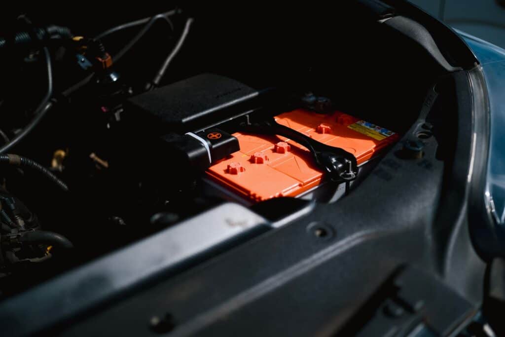 Hybrid Battery Problems: 7 Signs You Shouldn’t Ignore